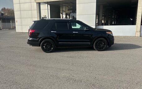 Ford Explorer V рестайлинг, 2012 год, 1 590 000 рублей, 2 фотография