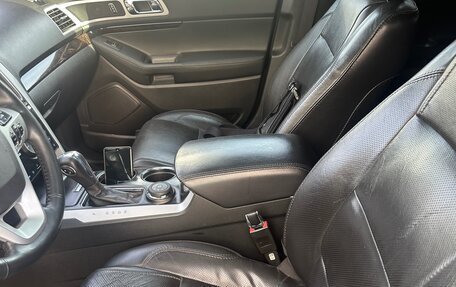 Ford Explorer V рестайлинг, 2012 год, 1 590 000 рублей, 11 фотография