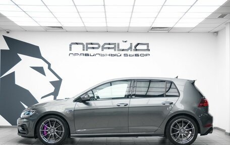 Volkswagen Golf R VII, 2019 год, 3 550 000 рублей, 10 фотография