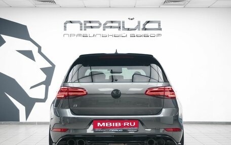 Volkswagen Golf R VII, 2019 год, 3 550 000 рублей, 5 фотография