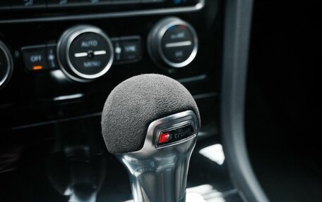 Volkswagen Golf R VII, 2019 год, 3 550 000 рублей, 28 фотография