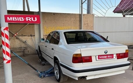 BMW 5 серия, 1989 год, 465 000 рублей, 14 фотография