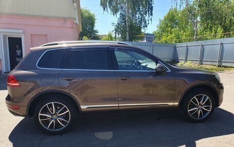 Volkswagen Touareg III, 2014 год, 2 490 000 рублей, 3 фотография