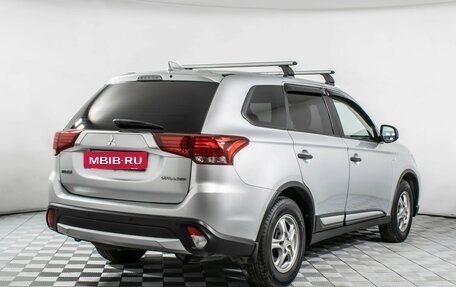 Mitsubishi Outlander III рестайлинг 3, 2017 год, 1 277 000 рублей, 5 фотография