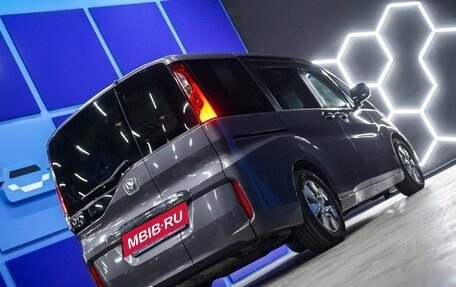 Honda Stepwgn IV рестайлинг, 2017 год, 1 800 000 рублей, 33 фотография