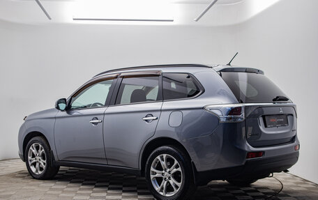 Mitsubishi Outlander III рестайлинг 3, 2012 год, 1 395 000 рублей, 3 фотография