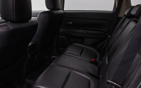 Mitsubishi Outlander III рестайлинг 3, 2012 год, 1 395 000 рублей, 11 фотография