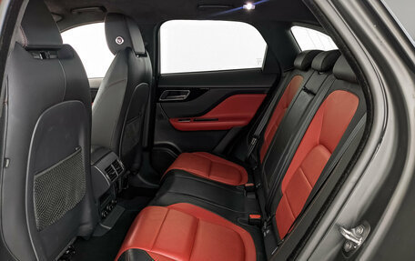 Jaguar F-Pace, 2019 год, 3 300 000 рублей, 17 фотография