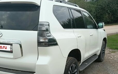 Toyota Land Cruiser Prado 150 рестайлинг, 2012 год, 2 500 000 рублей, 2 фотография