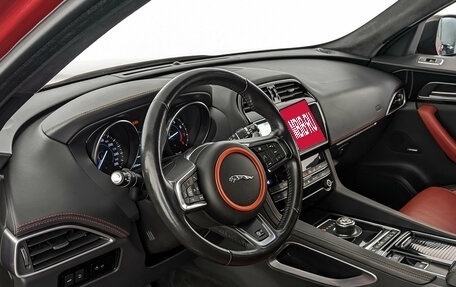 Jaguar F-Pace, 2019 год, 3 300 000 рублей, 15 фотография