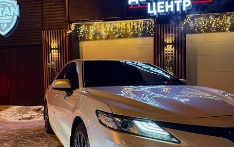 Toyota Camry, 2021 год, 3 770 000 рублей, 7 фотография