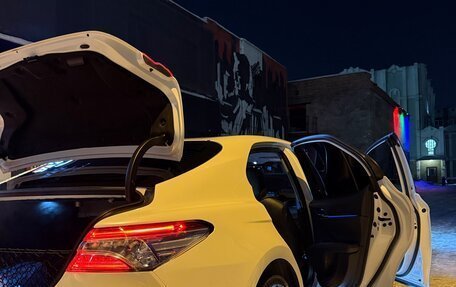 Toyota Camry, 2021 год, 3 770 000 рублей, 11 фотография