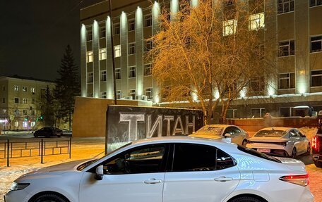 Toyota Camry, 2021 год, 3 770 000 рублей, 9 фотография