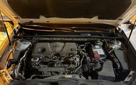 Toyota Camry, 2021 год, 3 770 000 рублей, 15 фотография