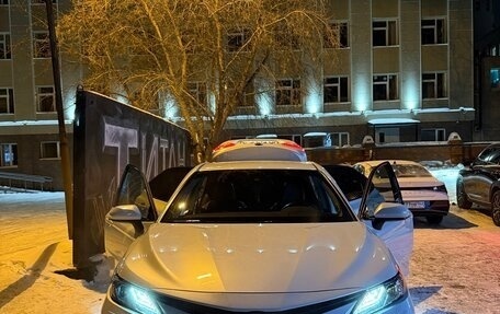 Toyota Camry, 2021 год, 3 770 000 рублей, 14 фотография