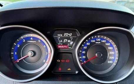 Hyundai Elantra VI, 2014 год, 900 000 рублей, 8 фотография