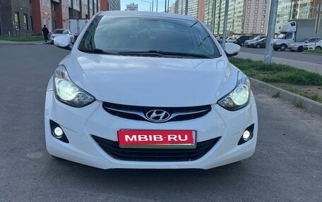 Hyundai Elantra VI, 2013 год, 600 000 рублей, 1 фотография