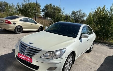 Hyundai Genesis I рестайлинг, 2010 год, 750 000 рублей, 1 фотография