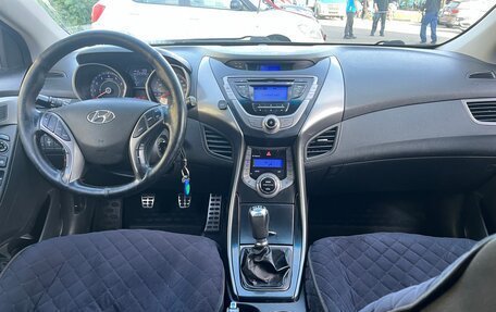 Hyundai Elantra VI, 2013 год, 600 000 рублей, 5 фотография