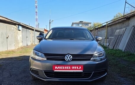 Volkswagen Jetta VII, 2013 год, 860 000 рублей, 2 фотография