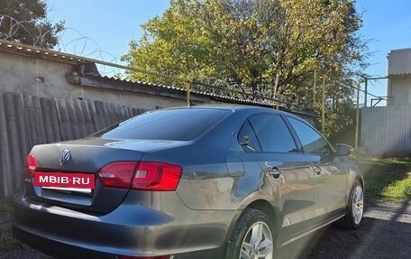 Volkswagen Jetta VII, 2013 год, 860 000 рублей, 4 фотография