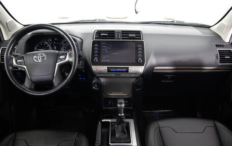 Toyota Land Cruiser Prado 150 рестайлинг, 2021 год, 6 799 000 рублей, 9 фотография