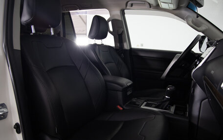 Toyota Land Cruiser Prado 150 рестайлинг, 2021 год, 6 799 000 рублей, 16 фотография