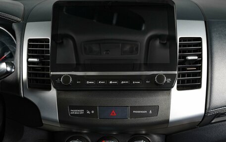Mitsubishi Outlander III рестайлинг 3, 2011 год, 1 299 000 рублей, 16 фотография