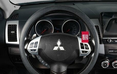 Mitsubishi Outlander III рестайлинг 3, 2011 год, 1 299 000 рублей, 13 фотография