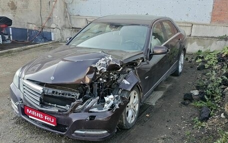 Mercedes-Benz E-Класс, 2011 год, 985 000 рублей, 1 фотография