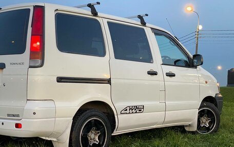 Toyota Town Ace III, 2004 год, 550 000 рублей, 9 фотография