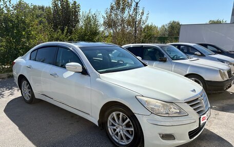 Hyundai Genesis I рестайлинг, 2010 год, 750 000 рублей, 2 фотография
