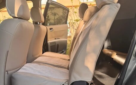 Toyota Corolla Verso I, 2004 год, 600 000 рублей, 6 фотография
