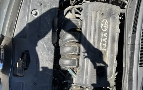 Toyota Corolla Verso I, 2004 год, 600 000 рублей, 16 фотография