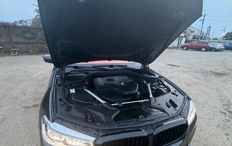 BMW 5 серия, 2018 год, 2 400 000 рублей, 10 фотография