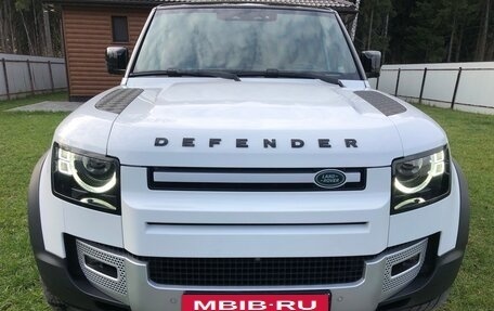 Land Rover Defender II, 2021 год, 8 300 000 рублей, 10 фотография
