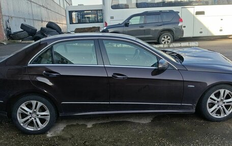 Mercedes-Benz E-Класс, 2011 год, 985 000 рублей, 8 фотография