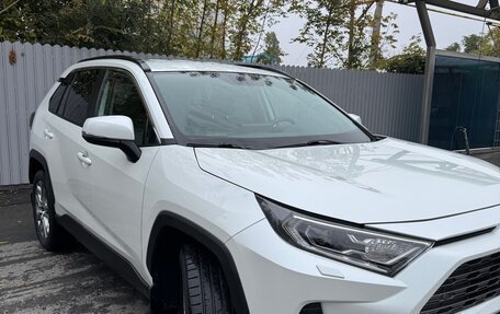 Toyota RAV4, 2021 год, 4 200 000 рублей, 12 фотография