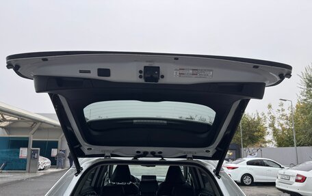 Toyota RAV4, 2021 год, 4 200 000 рублей, 17 фотография