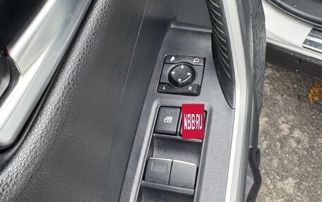 Toyota RAV4, 2021 год, 4 200 000 рублей, 7 фотография