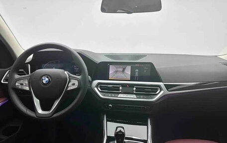 BMW 3 серия, 2023 год, 3 974 000 рублей, 10 фотография