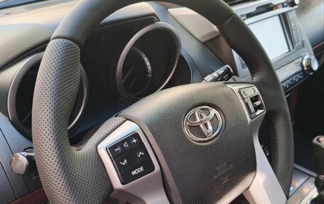 Toyota Land Cruiser Prado 150 рестайлинг, 2016 год, 3 850 000 рублей, 10 фотография