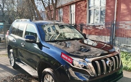 Toyota Land Cruiser Prado 150 рестайлинг, 2016 год, 3 850 000 рублей, 5 фотография