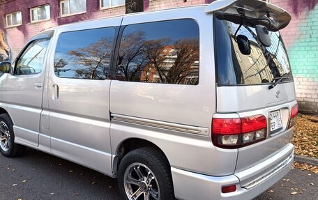 Toyota Touring HiAce I, 2001 год, 895 000 рублей, 5 фотография