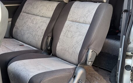 Toyota Touring HiAce I, 2001 год, 895 000 рублей, 13 фотография