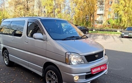 Toyota Touring HiAce I, 2001 год, 895 000 рублей, 9 фотография