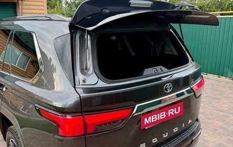 Toyota Sequoia, 2023 год, 8 950 000 рублей, 12 фотография