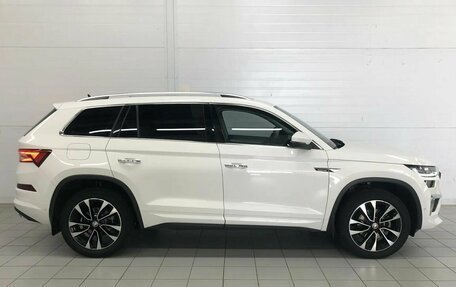 Skoda Kodiaq I, 2023 год, 4 150 000 рублей, 4 фотография