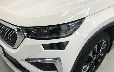 Skoda Kodiaq I, 2023 год, 4 150 000 рублей, 5 фотография
