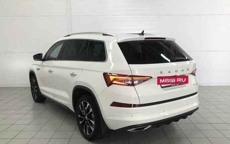 Skoda Kodiaq I, 2023 год, 4 150 000 рублей, 8 фотография